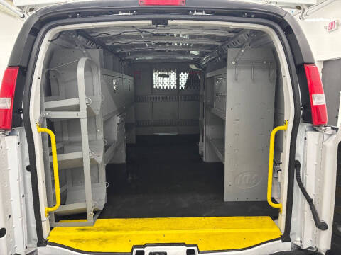 2023 Chevrolet Express 3500