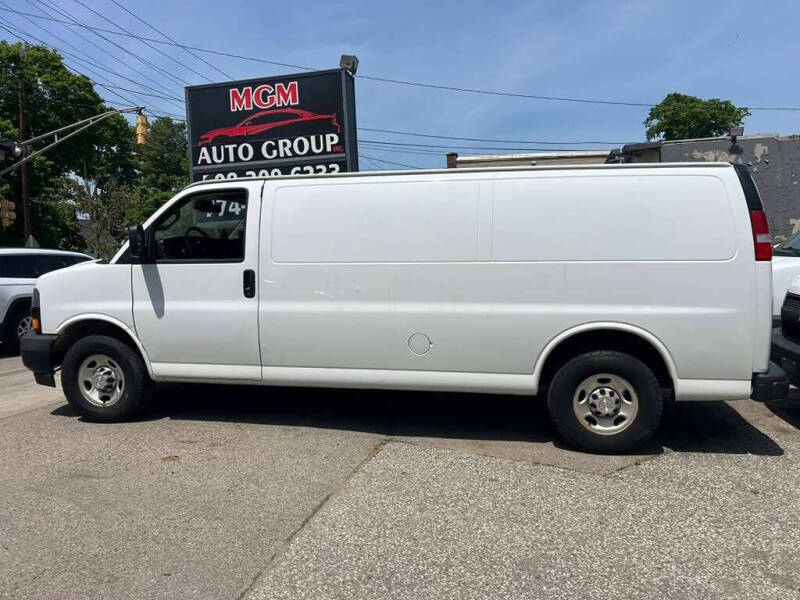 2020 Chevrolet Express 2500
