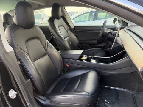 2020 Tesla Model 3 Standard Range