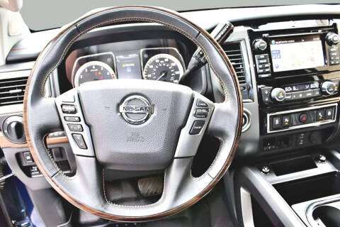 2017 Nissan Titan Platinum Reserve