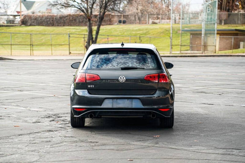 2016 Volkswagen Golf GTI SE