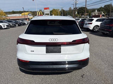 2024 Audi Q8 e-tron quattro Premium