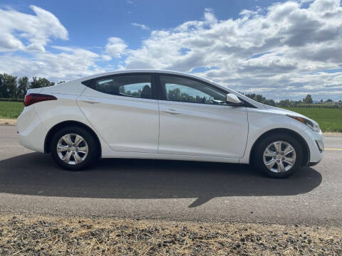 2016 Hyundai Elantra for sale at M AND S CAR SALES LLC in Independence OR