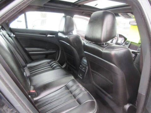 2023 Chrysler 300 S V6