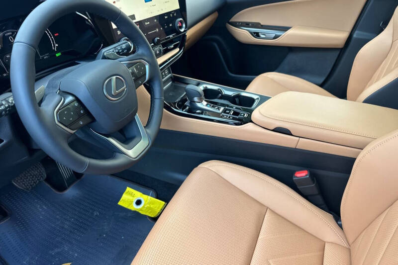 2026 Lexus NX 350h Luxury