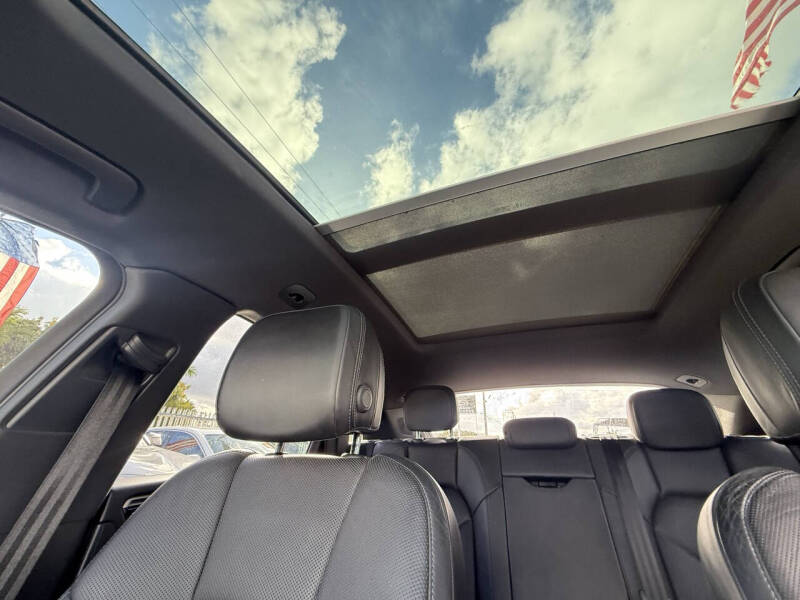 2020 Porsche Macan S