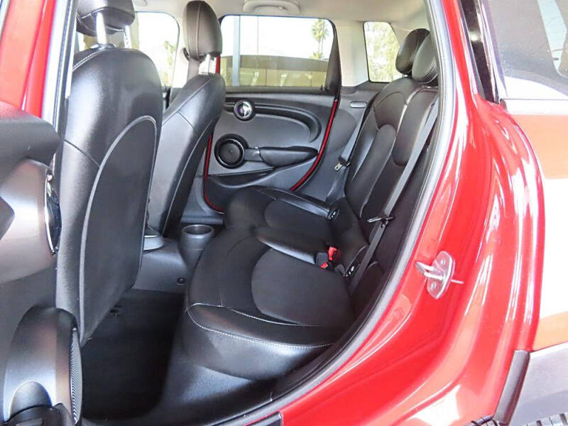 2017 MINI Hardtop 4 Door Cooper