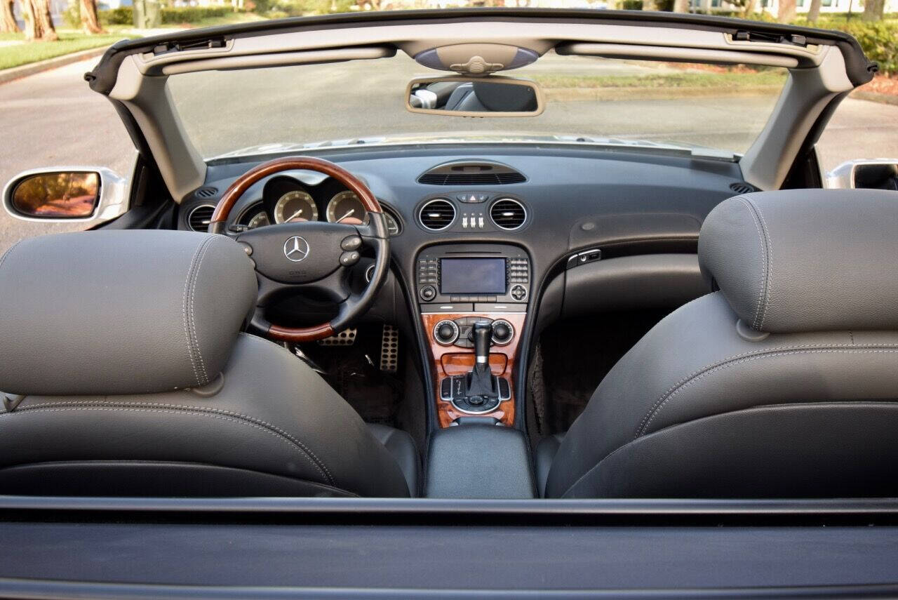 2005 Mercedes-Benz SL-Class 49
