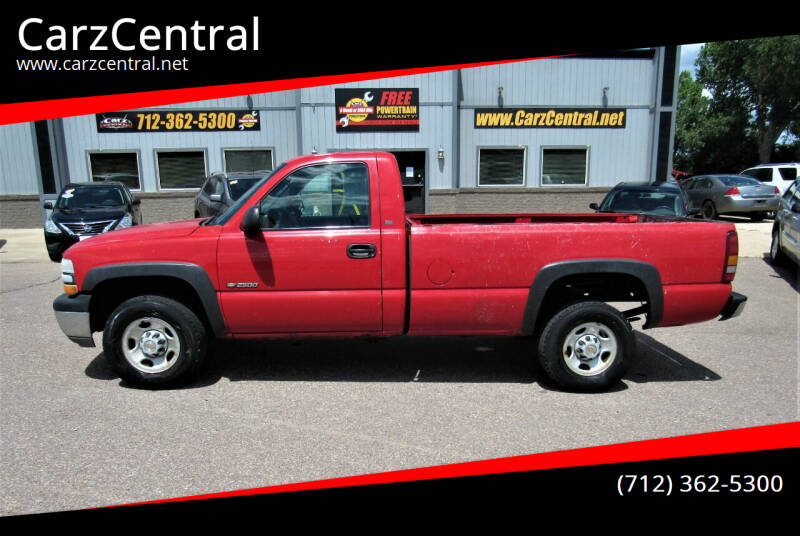 2002 Chevrolet Silverado 2500 for sale at CarzCentral in Estherville IA