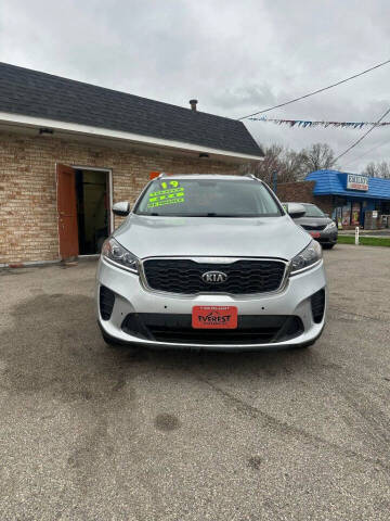 2019 Kia Sorento for sale at Everest Auto Group LLC in Austintown OH