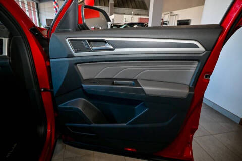 2022 Volkswagen Atlas Cross Sport V6 SEL Premium R-Line 4Motion