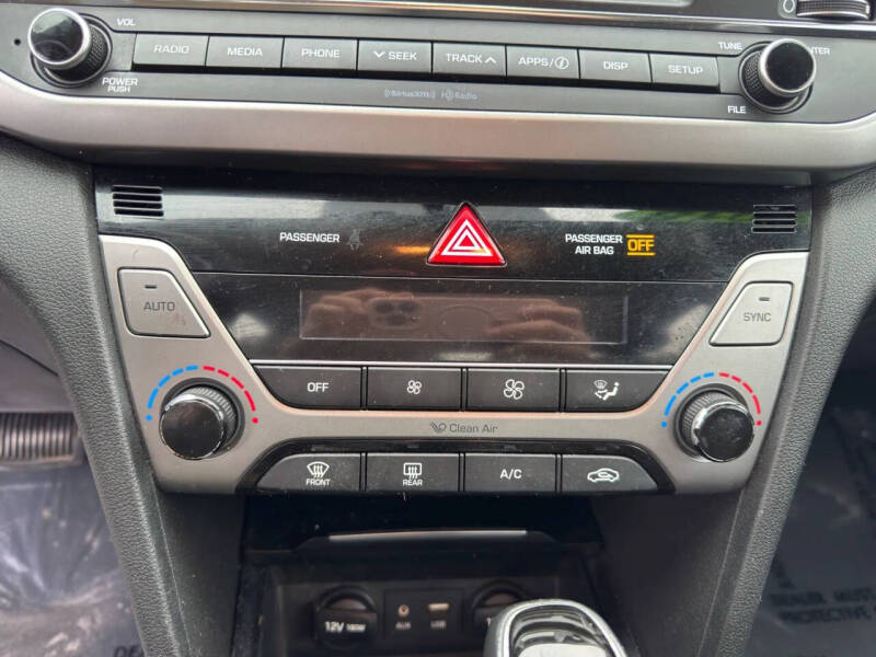 2018 Hyundai Elantra