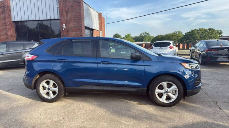 2020 Ford Edge SE