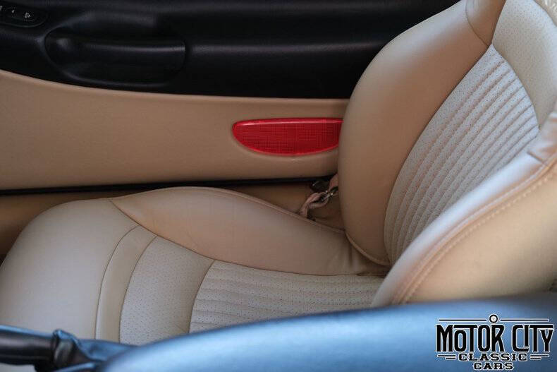 2004 Chevrolet Corvette