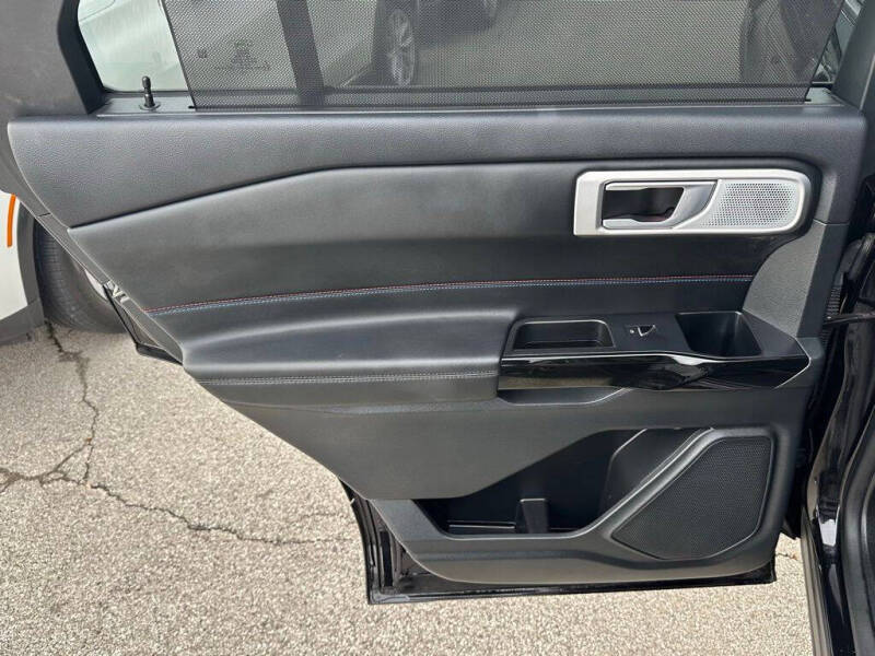 2023 Ford Explorer ST