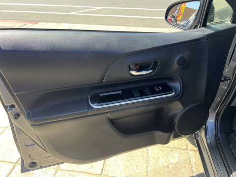 2016 Toyota Prius c