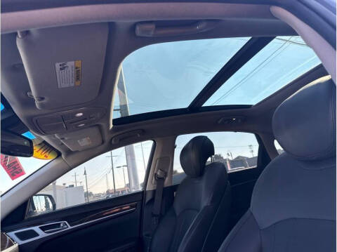 2015 Hyundai Genesis