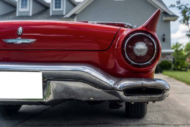 1957 Ford Thunderbird