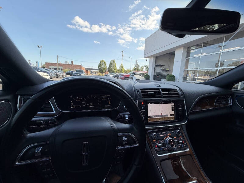 2017 Lincoln Continental Select