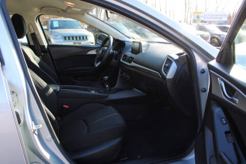 2017 Mazda MAZDA3 Sport