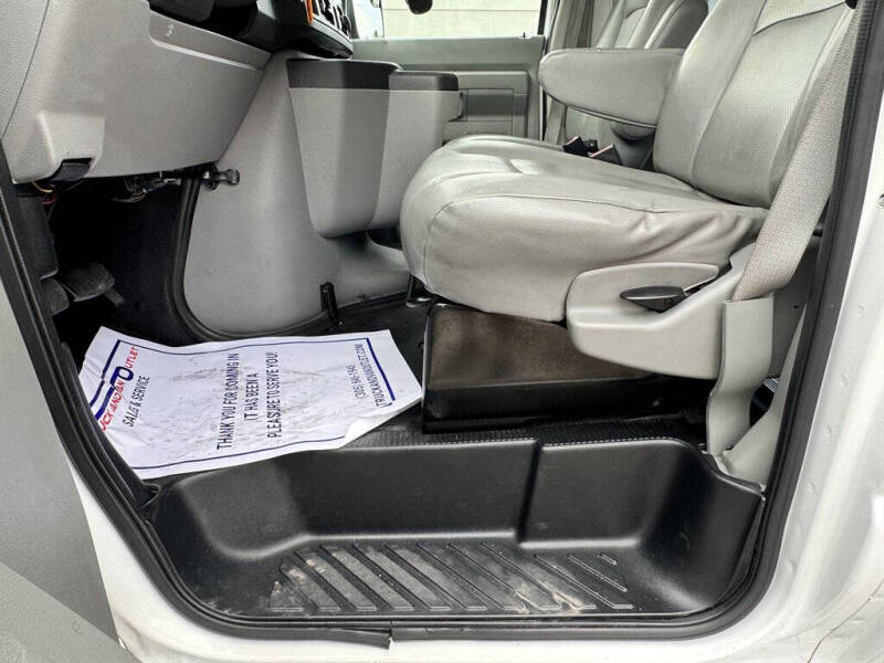 2013 Ford E-Series E-150