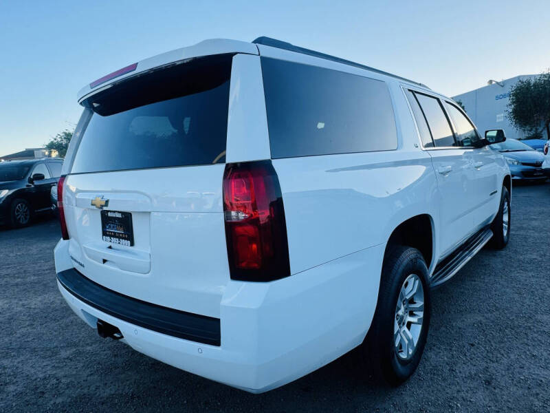 2017 Chevrolet Suburban LT