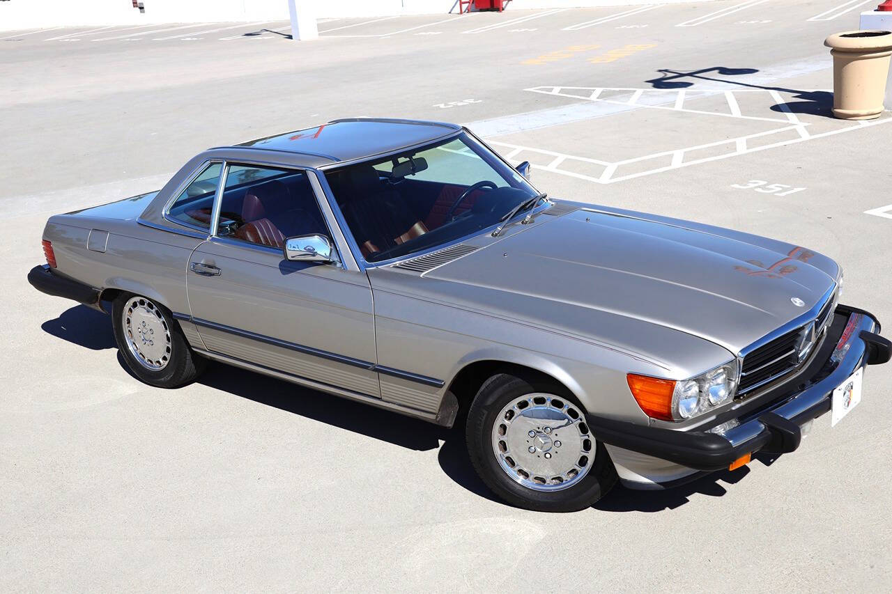 1986 Mercedes-Benz 560-Class for sale at DE AUTOS INC in San Juan Capistrano, CA