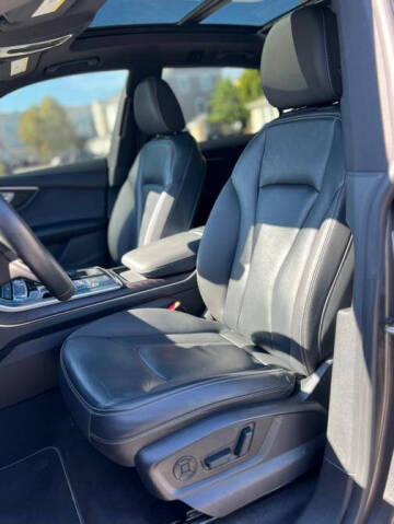 2021 Audi Q8 quattro Premium 55 TFSI