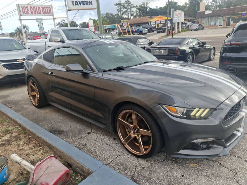 2015 Ford Mustang EcoBoost photo 3