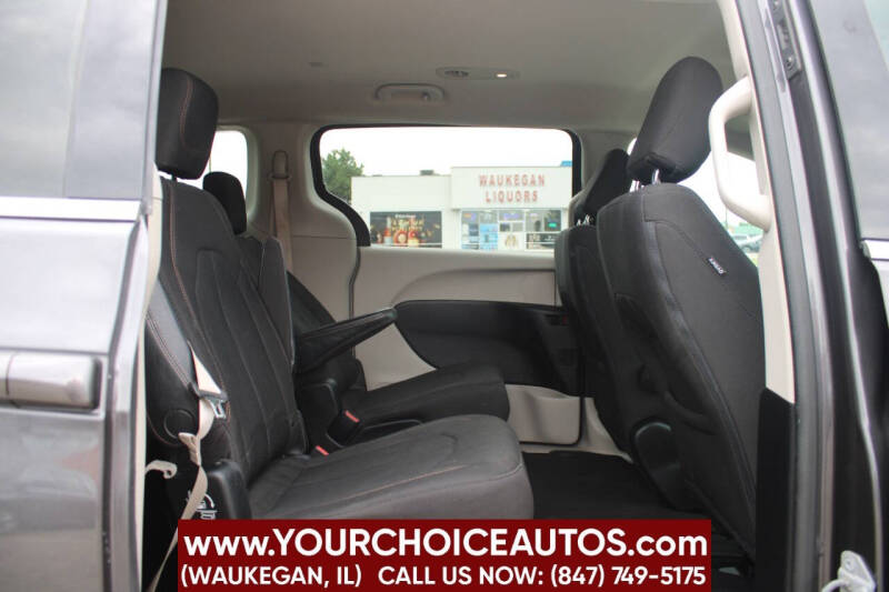 2017 Chrysler Pacifica LX