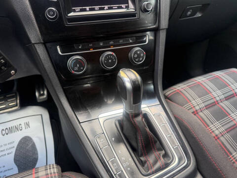 2015 Volkswagen Golf GTI S