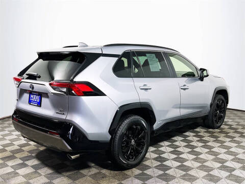 2022 Toyota RAV4 Hybrid SE