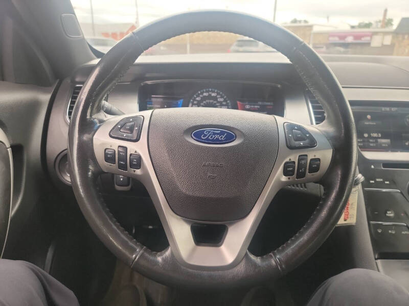 2013 Ford Taurus SEL