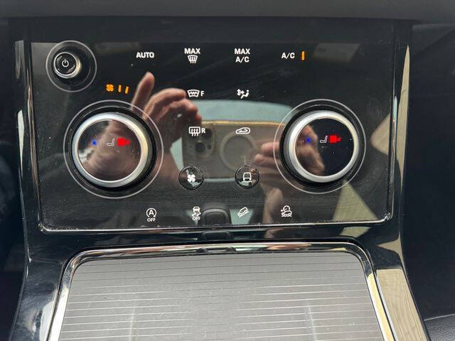 2023 Land Rover Range Rover Evoque P250 R-Dynamic SE