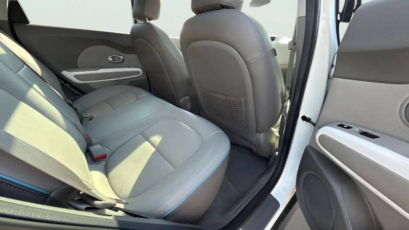 2016 Kia Soul EV +