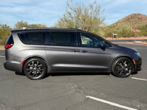 2019 Chrysler Pacifica Touring L