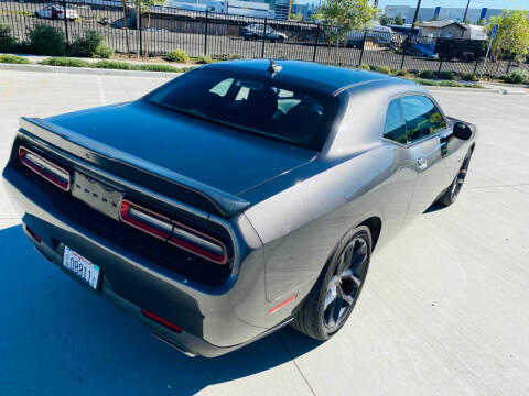 2022 Dodge Challenger R/T