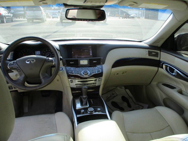 2013 Infiniti M37