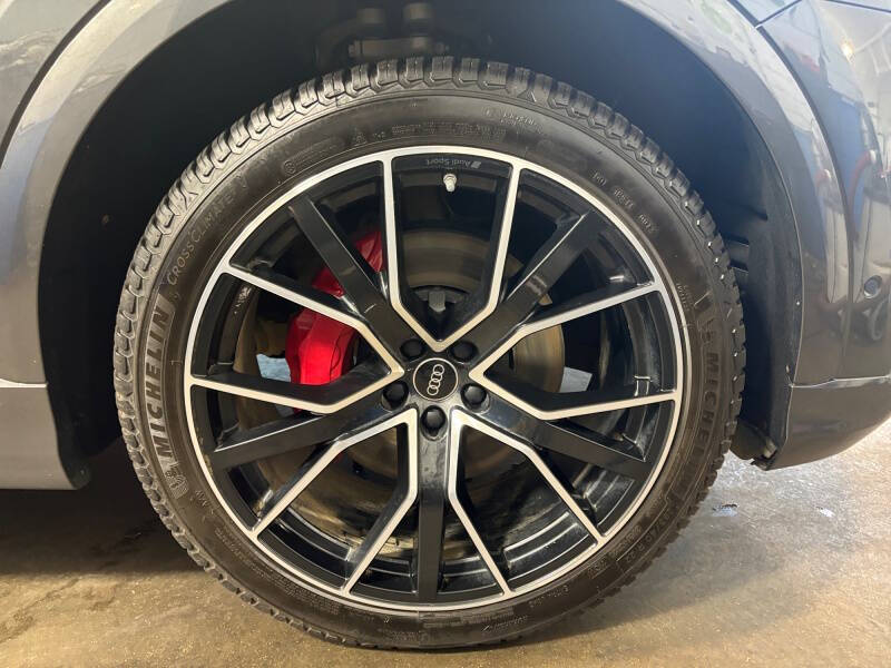 2023 Audi Q8 quattro Premium Plus 55 TFSI