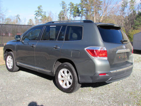2012 Toyota Highlander SE