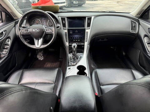 2021 Infiniti Q50 Luxe