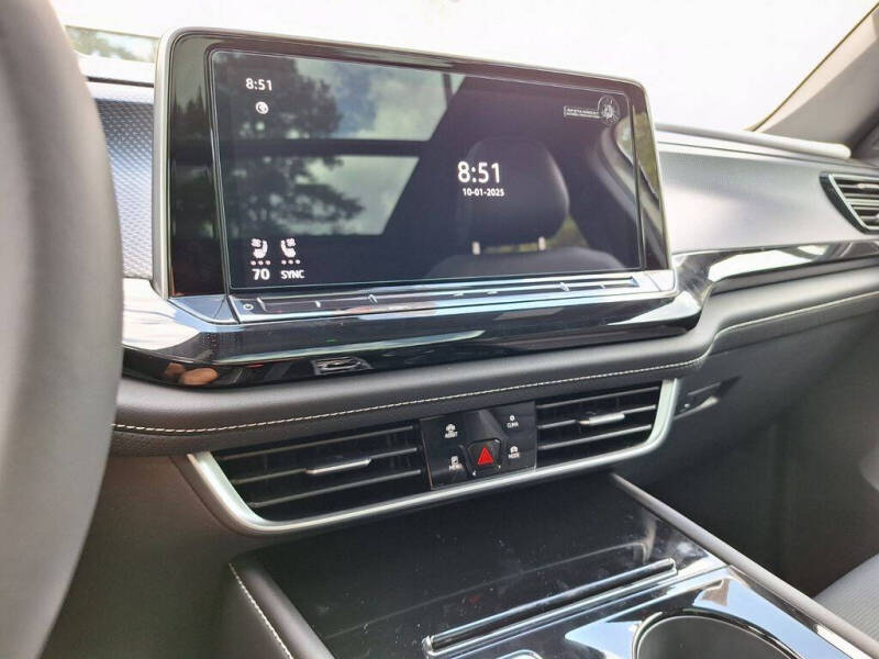 2026 Volkswagen Atlas Cross Sport SEL R-Line Black 4Motion