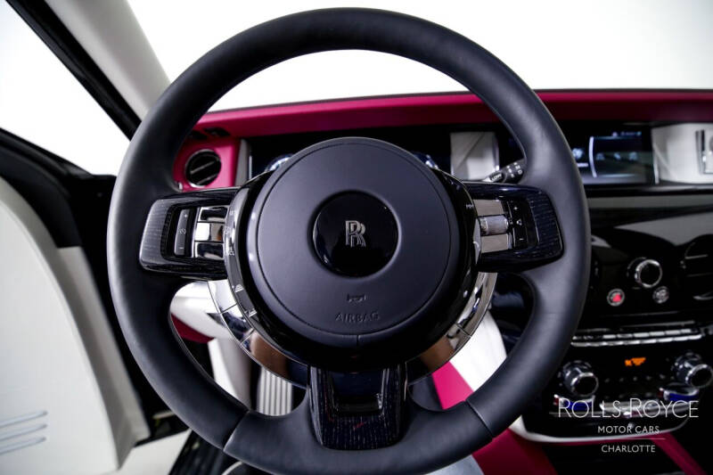 2023 Rolls-Royce Phantom