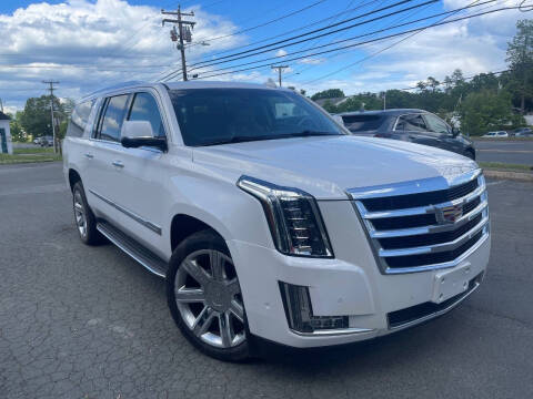 2017 Cadillac Escalade ESV Luxury