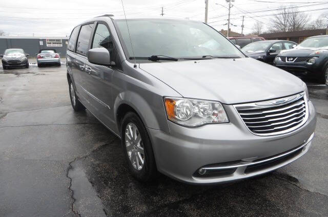 2015 Chrysler Town & Country Touring