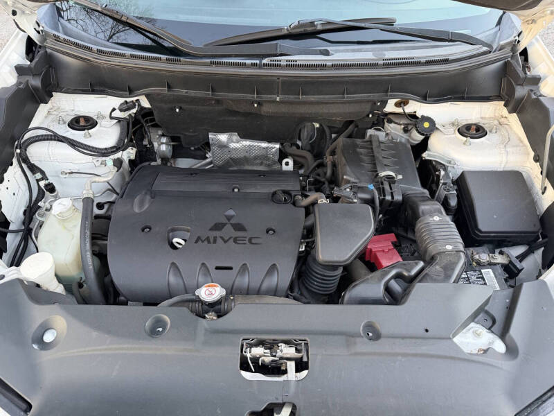 2015 Mitsubishi Outlander Sport 2.4 ES