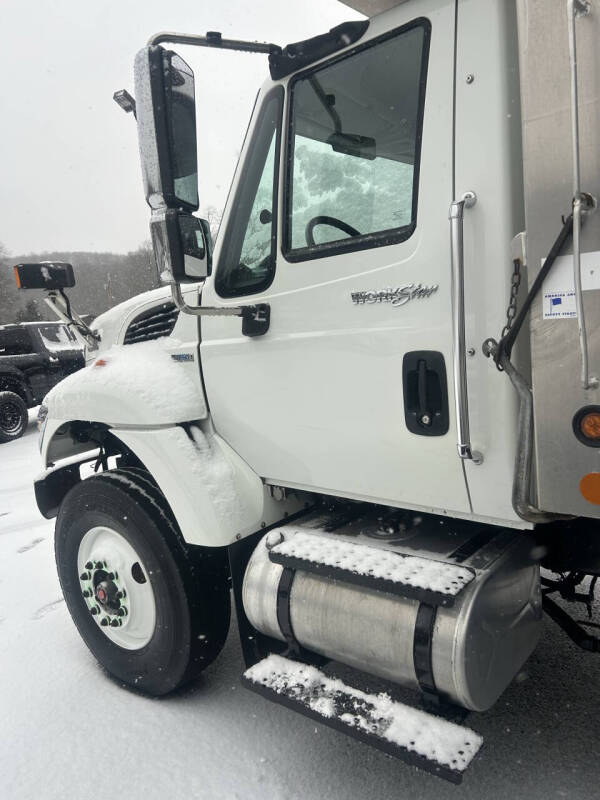 2011 International WorkStar 7400