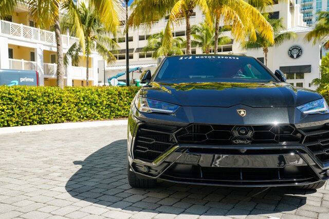2022 Lamborghini Urus