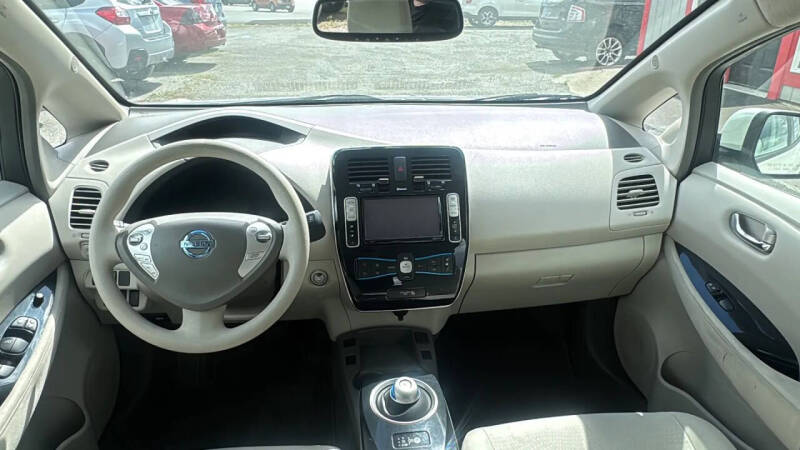 2011 Nissan LEAF
