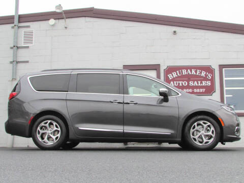 2022 Chrysler Pacifica for sale at Brubakers Auto Sales in Myerstown PA